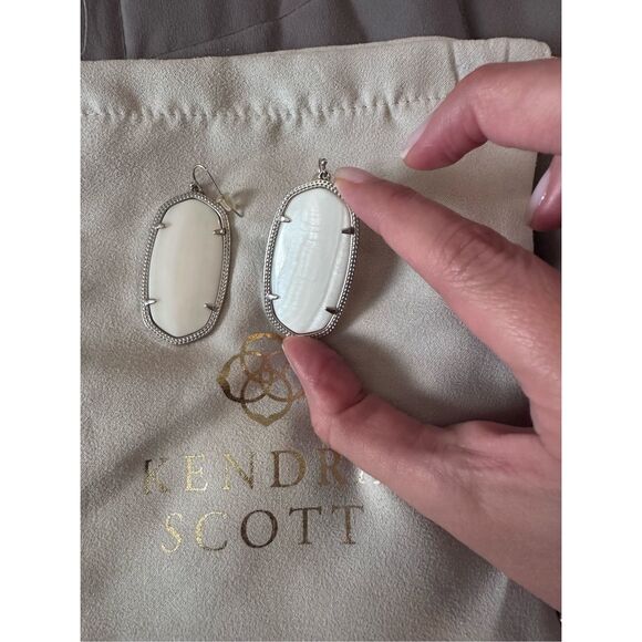 Kendra Scott Women's White Silver Frame Danielle Slate Cat’s Eye Drop Earrings - Picture 2 of 4